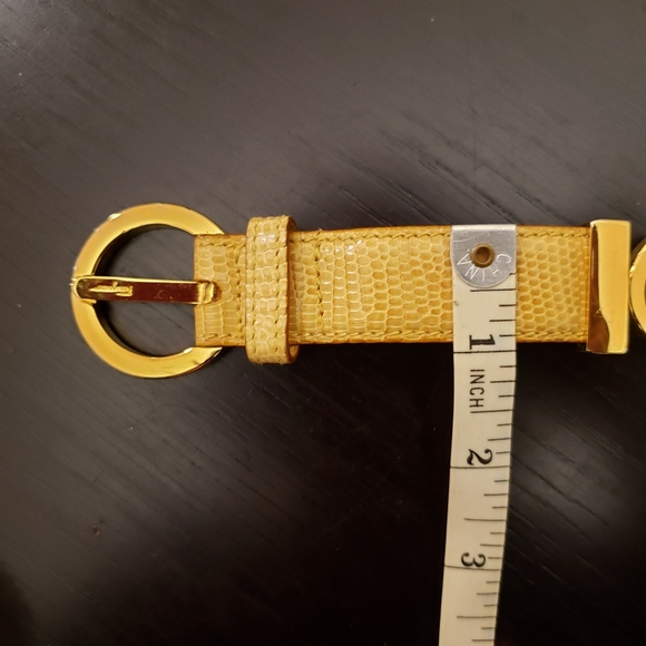 Ferragamo 2101 tan snake print leather belt with gold tone buckle - Picture 5 of 9